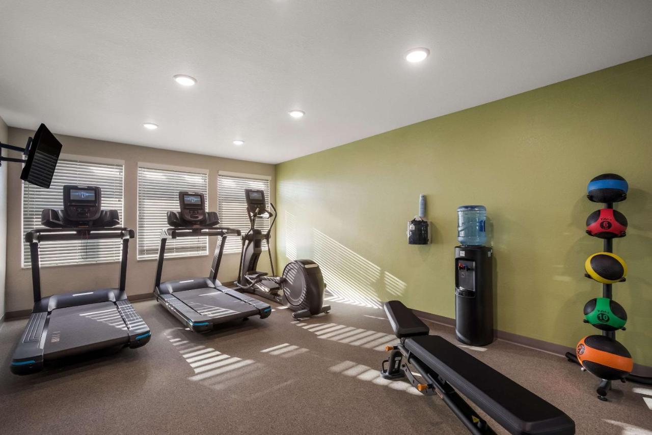 Woodspring Suites Milwaukee - Menomonee Falls ภายนอก รูปภาพ